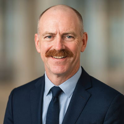 Photo of Dr Brett MacFarlane