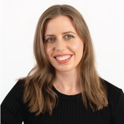 Photo of Lisa Robins