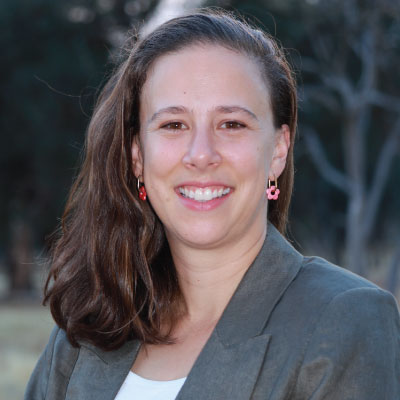 Photo of Deborah Hawthorne 